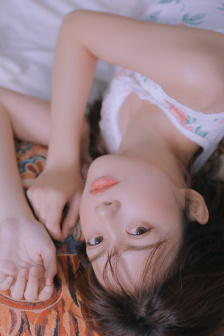 为什么男生总是手先进去扣